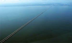 Lake Pontchartrain Causeway 300X180