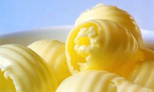 La margarina è più leggera del burro-300x180