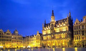 La Grand Place, Musèe Charlier e Musèe communal d'Ixelles-300x180