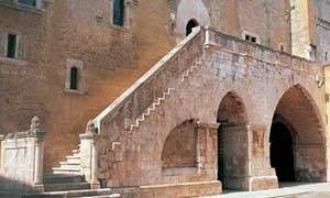 Castello Normanno-Svevo di Gioia del Colle-300x180